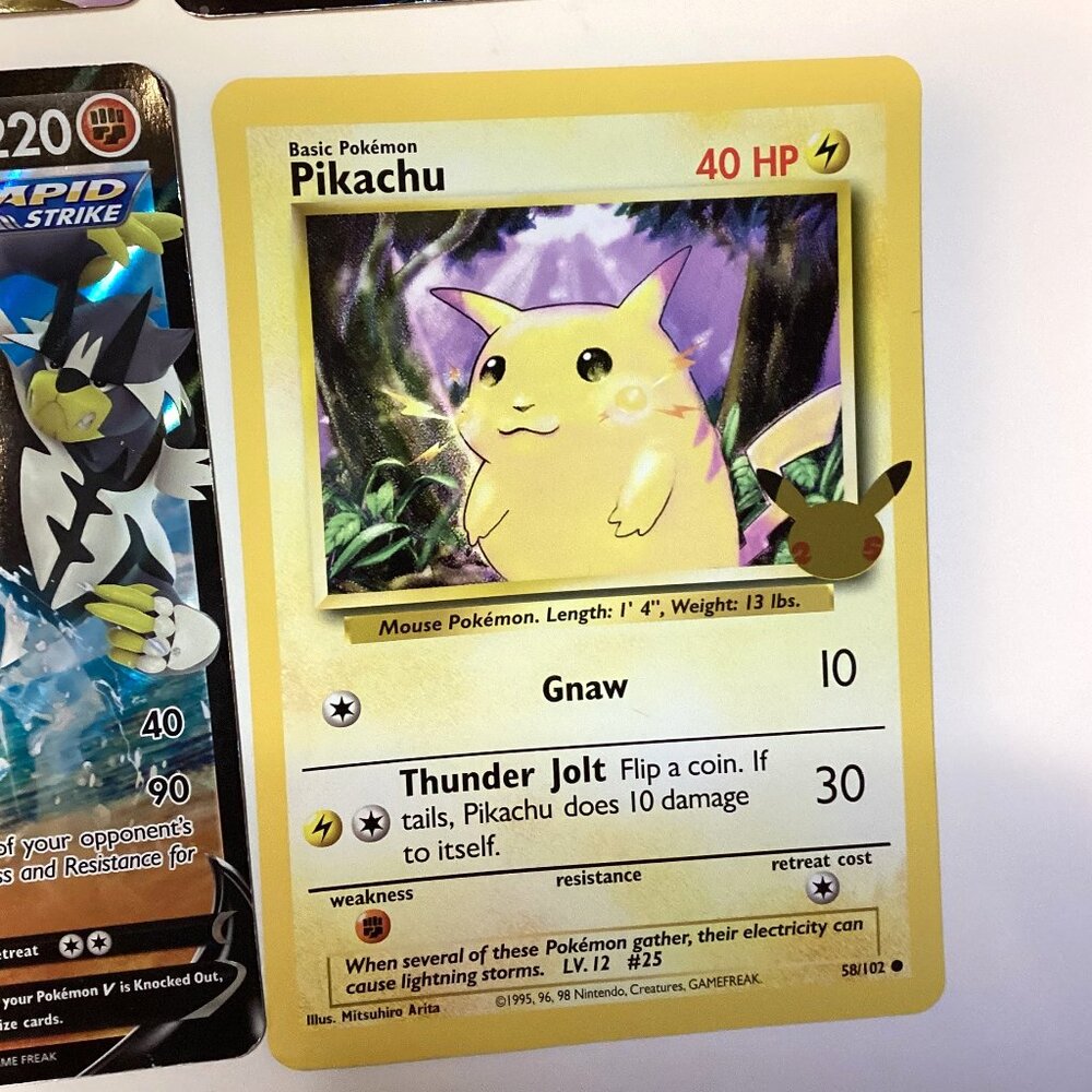 4 Pokémon Oversized Cards Pikachu, Hoopa V, Lucario V Star, Urshifu V - Picture 5 of 8